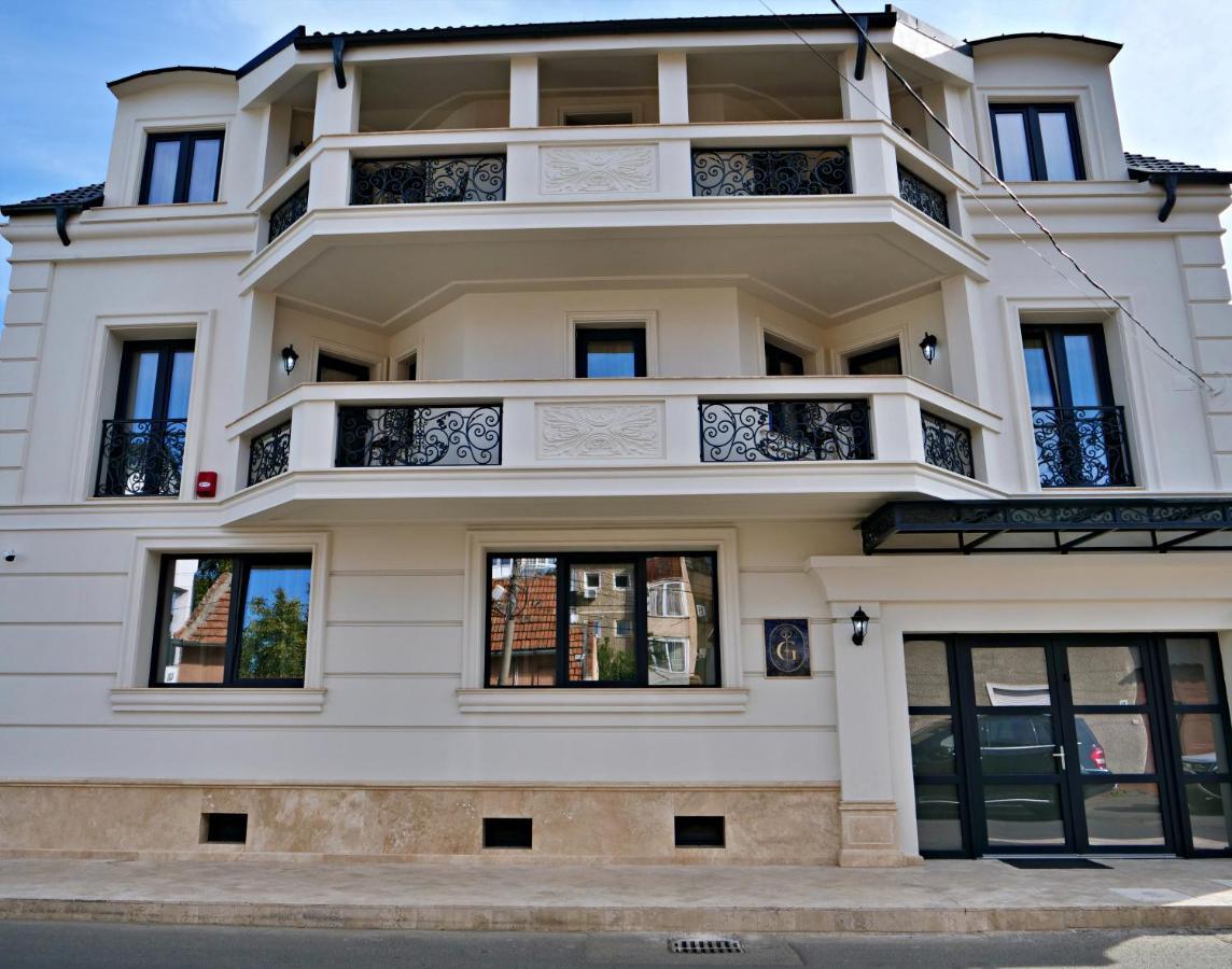 Grant Boutique Hotel Арад Экстерьер фото The Embassy of Greece in Sofia